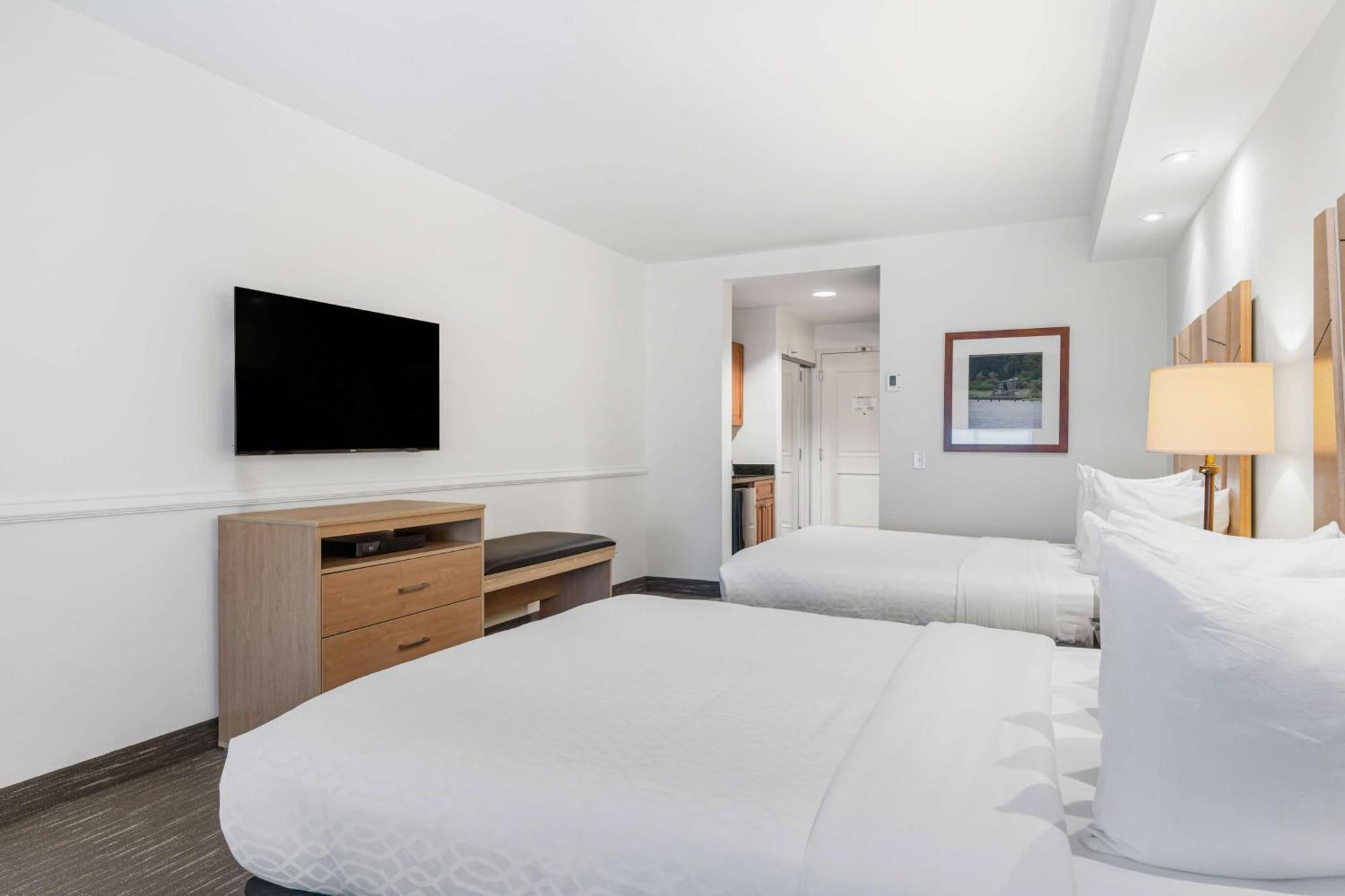 Best Western Plus Westgate Inn And Suites Leland Esterno foto