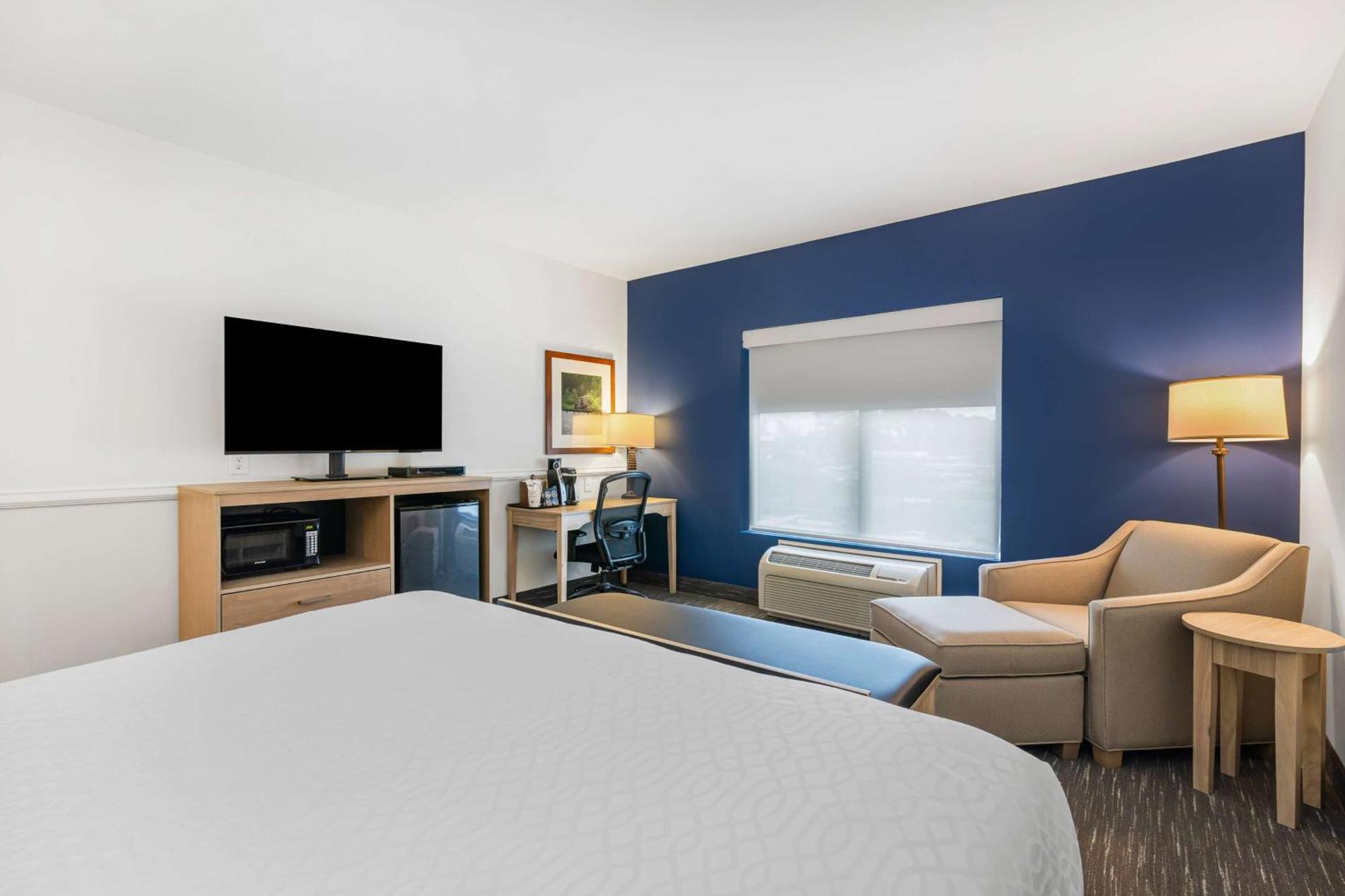 Best Western Plus Westgate Inn And Suites Leland Esterno foto