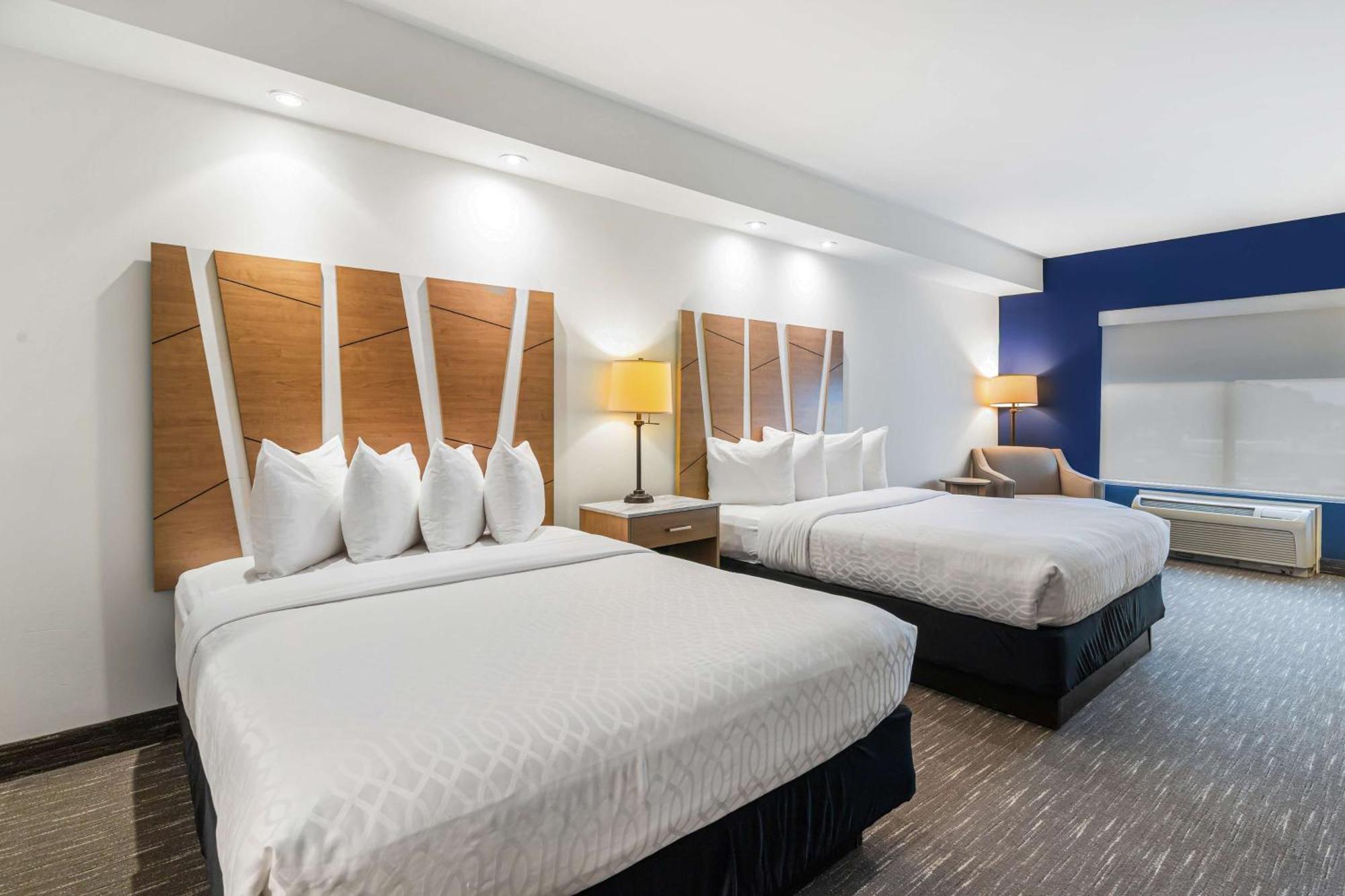 Best Western Plus Westgate Inn And Suites Leland Esterno foto