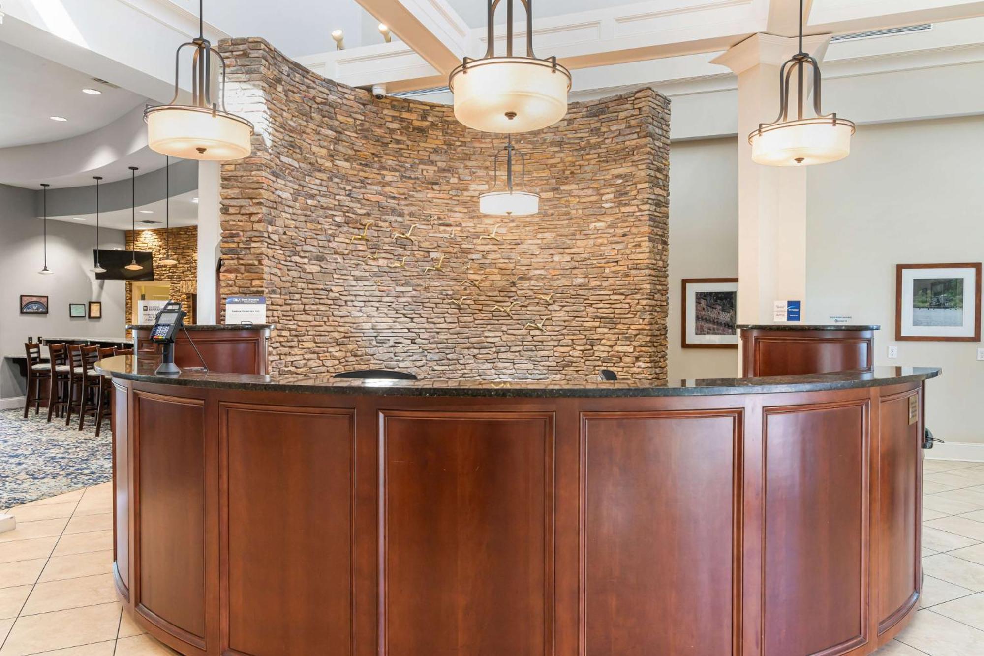 Best Western Plus Westgate Inn And Suites Leland Esterno foto